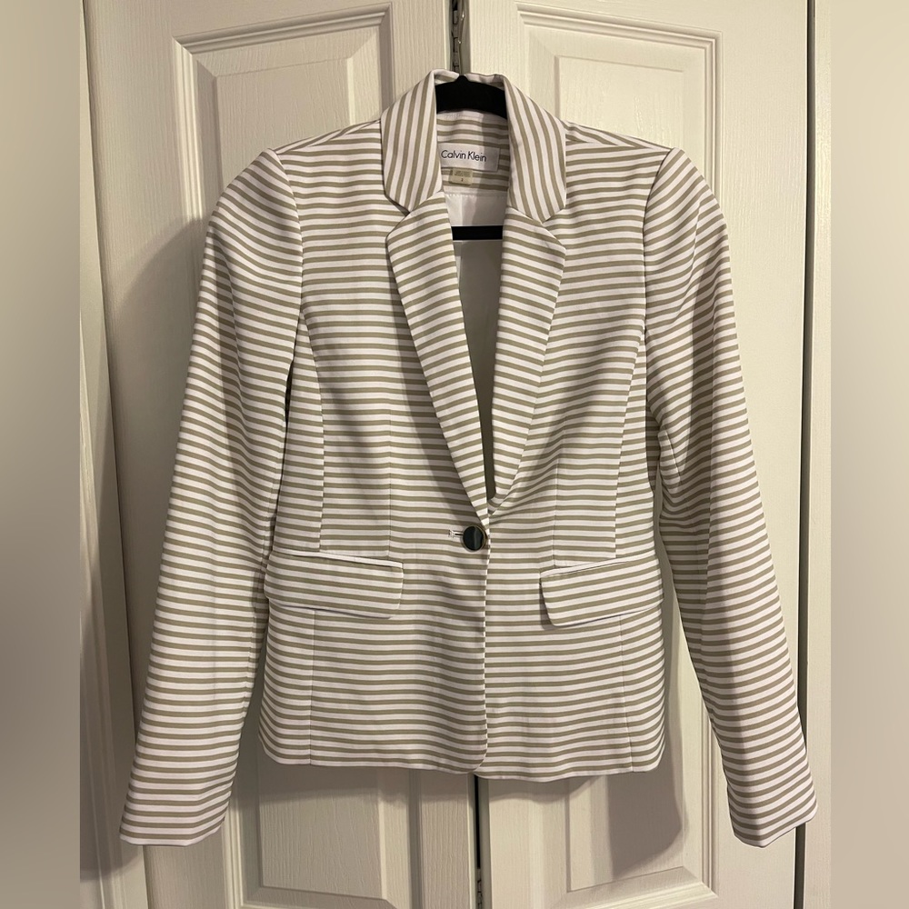Calvin Kline women’s blazer suit jacket size 2